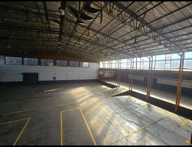 2,722M² WAREHOUSE TO LET IN BENROSE